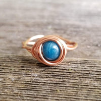 Apatite Twisted Cyclops Ring